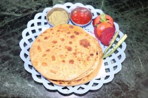 Aloo Paratha Recipe in Hindi