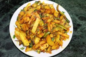 Aloo Parwal ki Bhujia Recipe - आलू-परवल की चटपटी भुजिया इस तरह बनाएंगे, तो चाटते रह जाएंगे उंगलियां