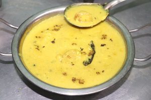 Besan Ki Kadhi