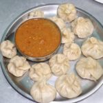 Veg Momos Recipe – बाजार जैसे सॉफ्ट मोमोज बनाएं घर पर -Momos Recipe- मोमोज की लाल तीखी चटनी भी सीखें